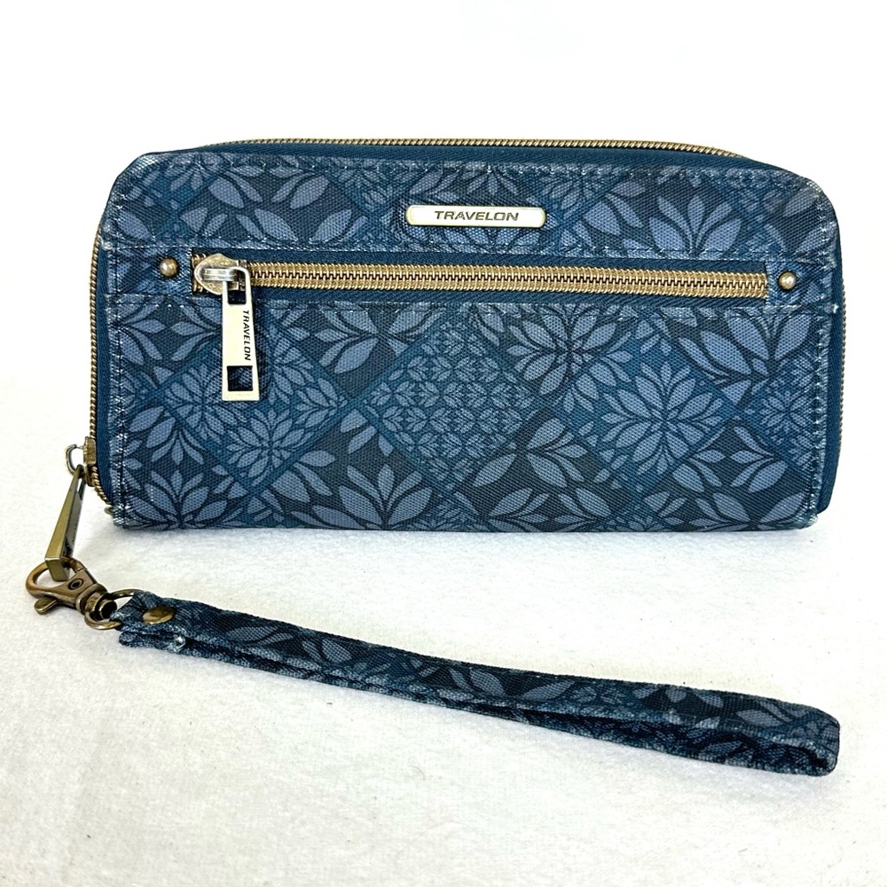 TRAVELON Blue patchwork leaf pattern RFID Wallet with Detachable Wristlet Strap